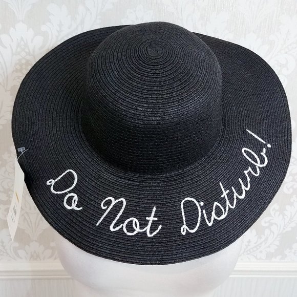 NWT Do Not Disturb Embroidered Black Floppy Beach Sun Hat Travel Relax Sz M / L - Picture 1 of 3